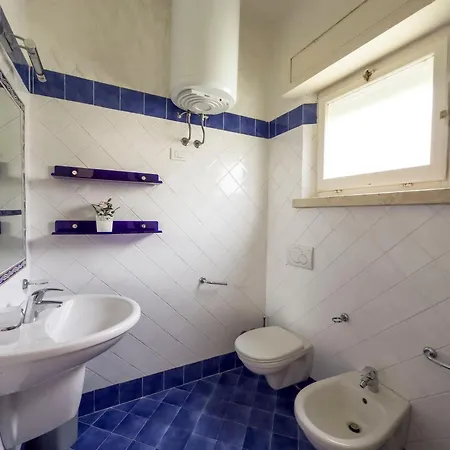 114 - Trilocale Al Taunus Con Portico E Bel Giardino Inclusa Nel Prezzo *
